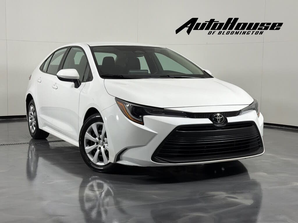 2024 TOYOTA Corolla