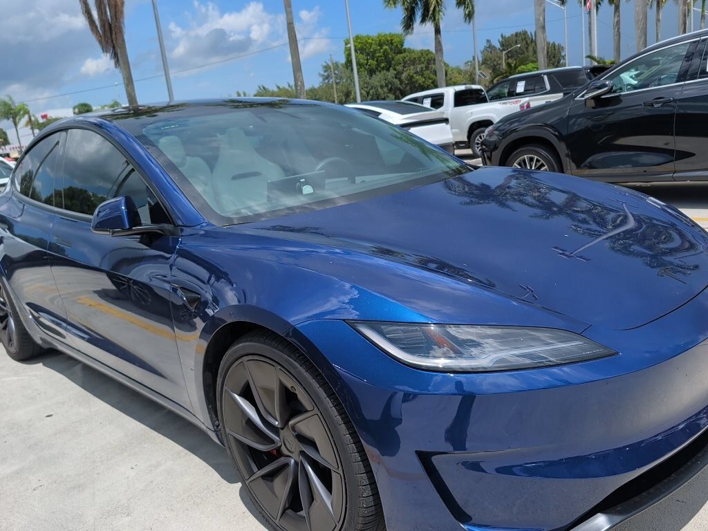 2026 TESLA Model 3