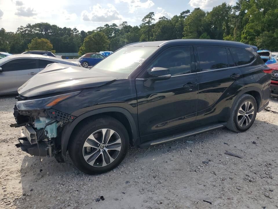 2022 TOYOTA Highlander
