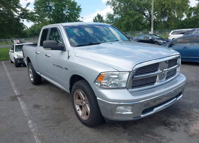 2012 DODGE Ram