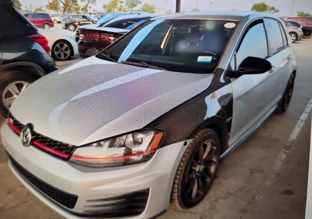 2017 VOLKSWAGEN Golf GTI
