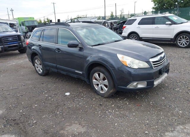 2010 SUBARU Outback