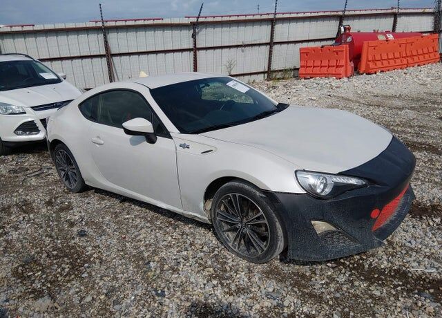 2013 TOYOTA Scion
