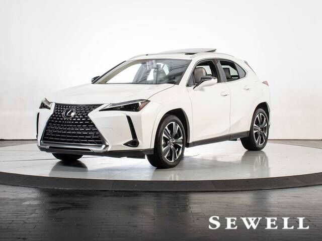 2025 LEXUS UX
