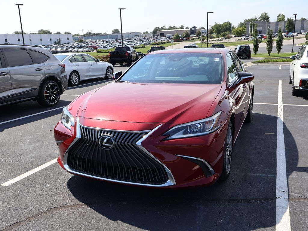2019 LEXUS ES