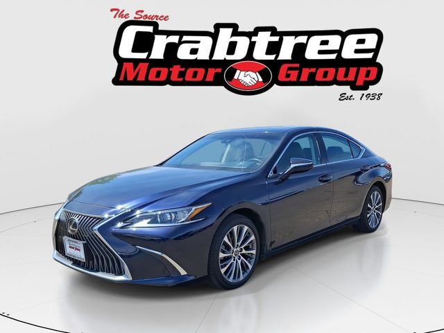 2019 LEXUS ES