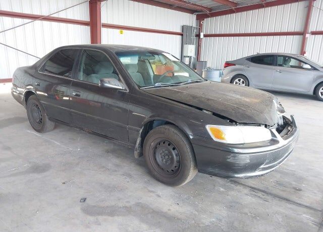 2001 TOYOTA Camry
