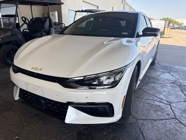 2023 KIA EV6