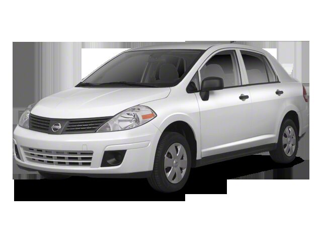 2011 NISSAN Versa