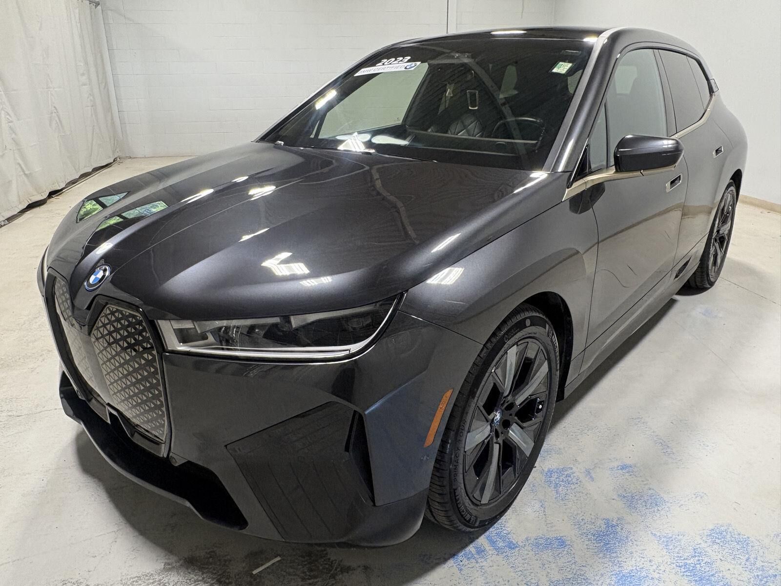 2023 BMW ix