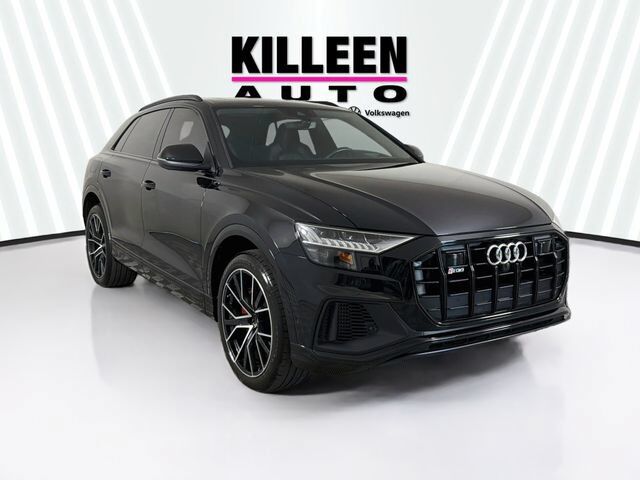 2022 AUDI SQ8