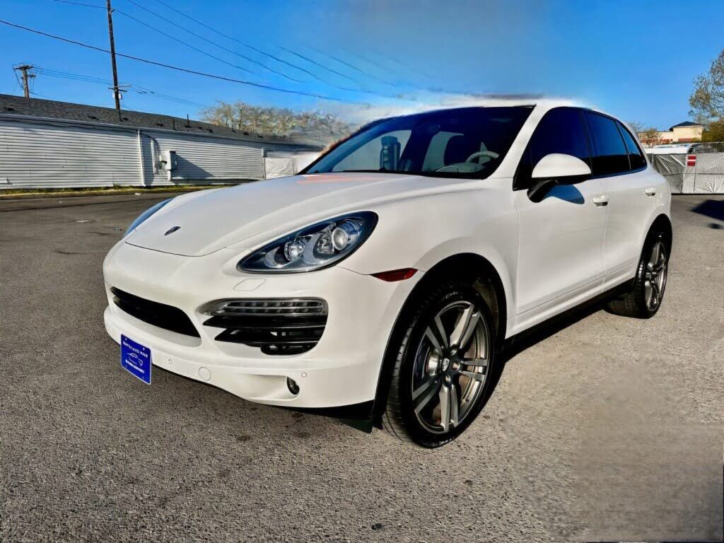 2011 PORSCHE Cayenne