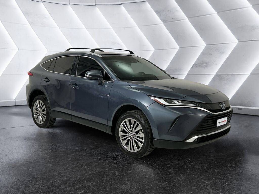 2024 TOYOTA Venza