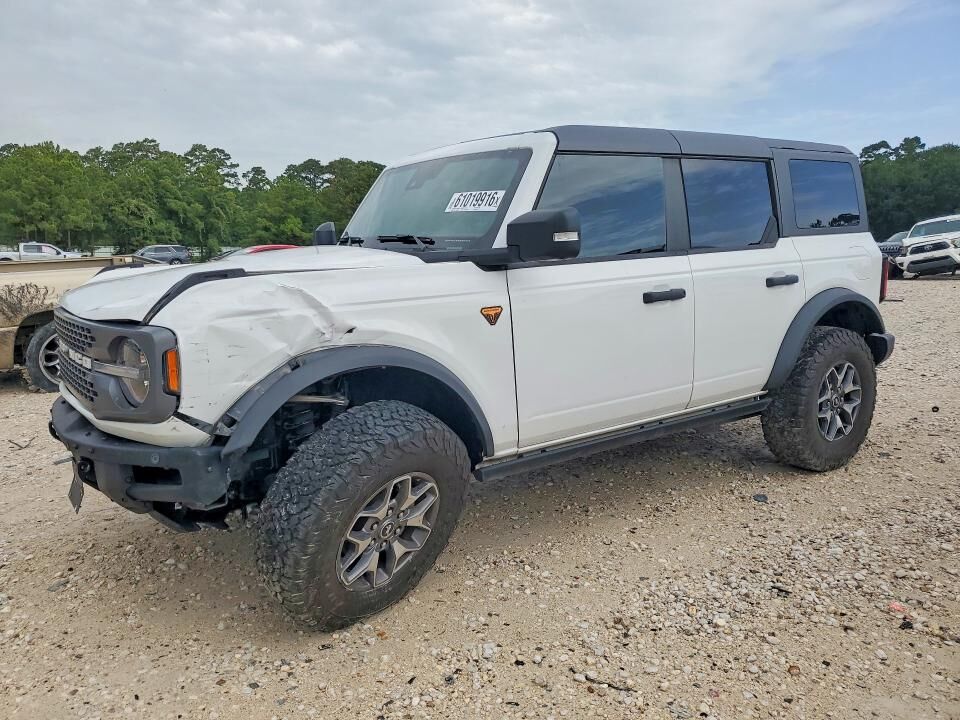 2024 FORD Bronco