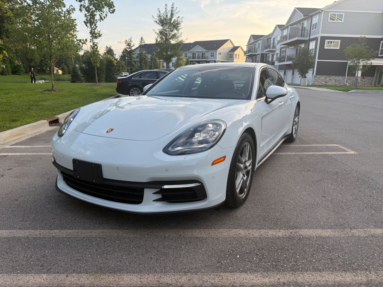 2018 PORSCHE Panamera