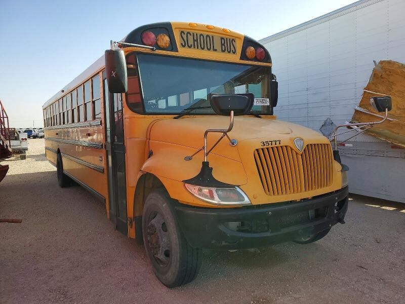 2013 IC BUS PB105