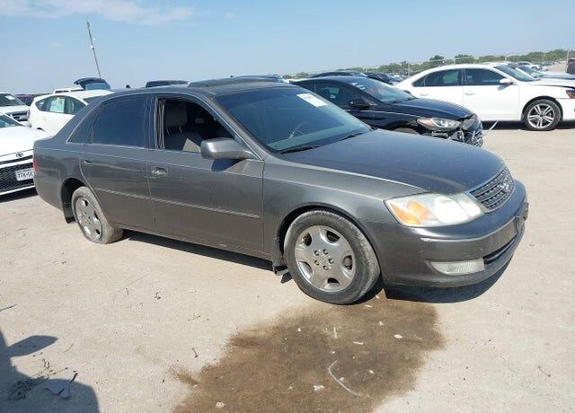 2003 TOYOTA Avalon