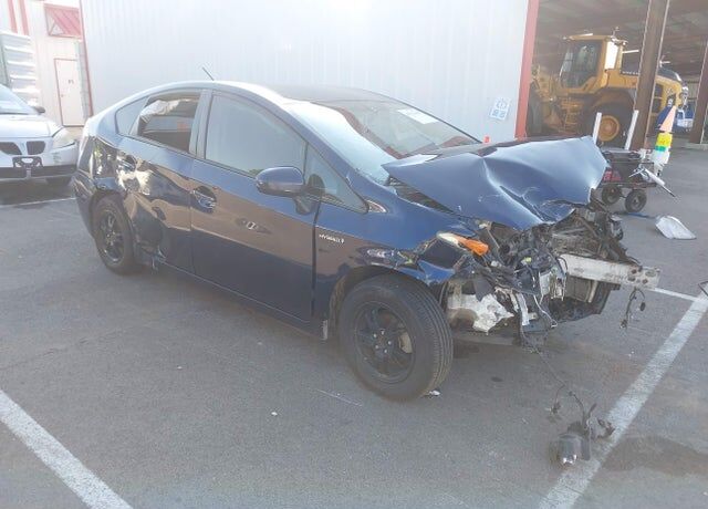2015 TOYOTA PRIUS
