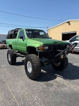 1986 TOYOTA Pick-Up
