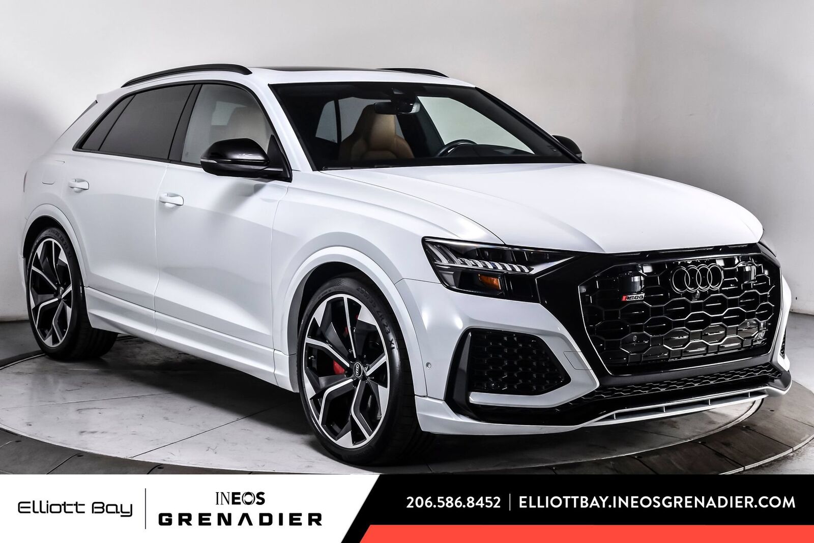 2022 AUDI RS Q8