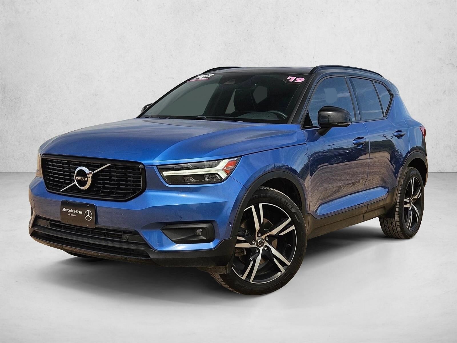 2019 VOLVO XC40