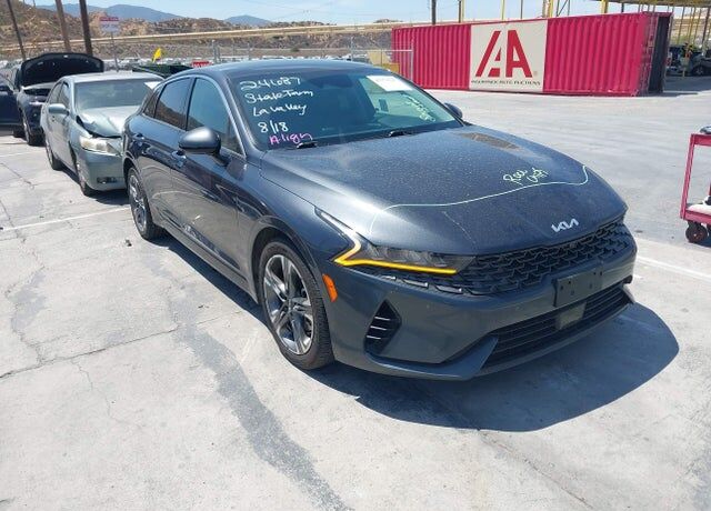 2022 KIA K5