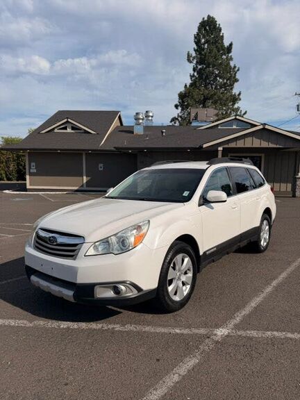 2011 SUBARU Outback