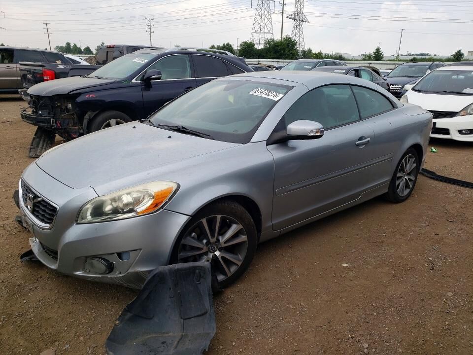 2011 VOLVO C70