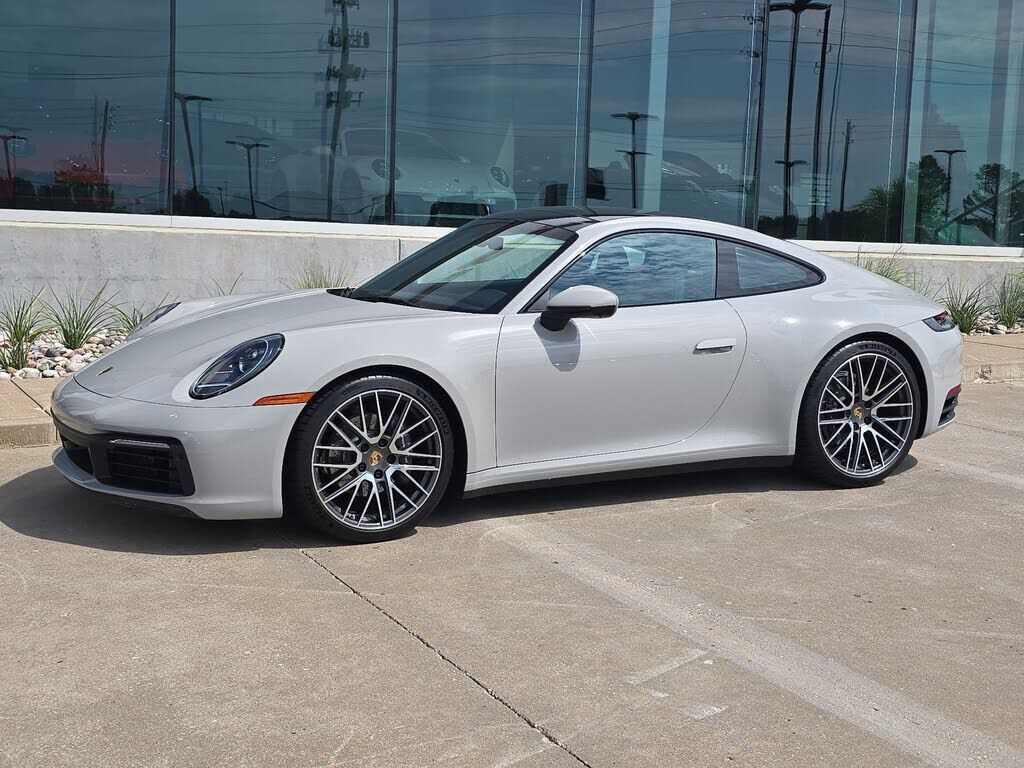 2024 PORSCHE 911