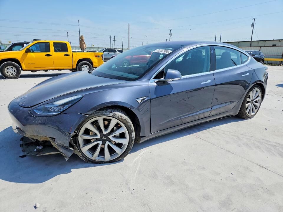 2018 TESLA Model 3