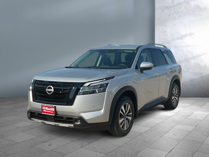 2022 NISSAN Pathfinder