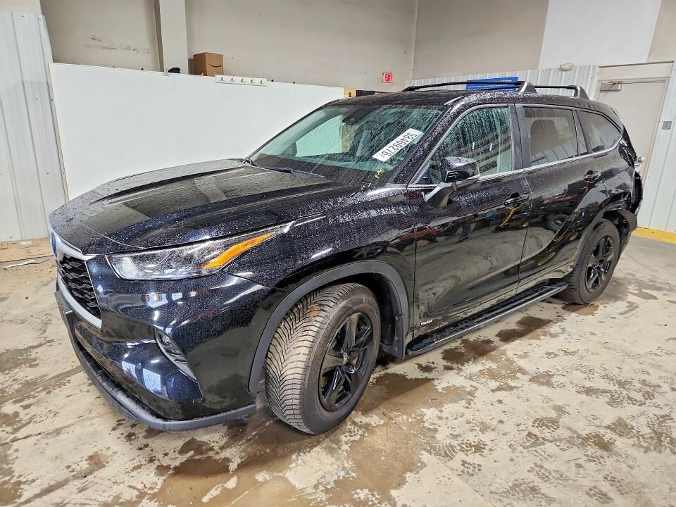 2023 TOYOTA Highlander