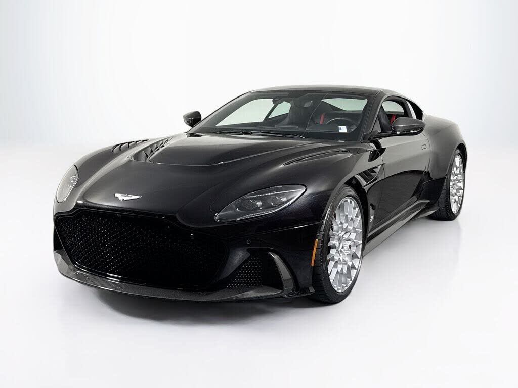 2023 ASTON MARTIN DBS