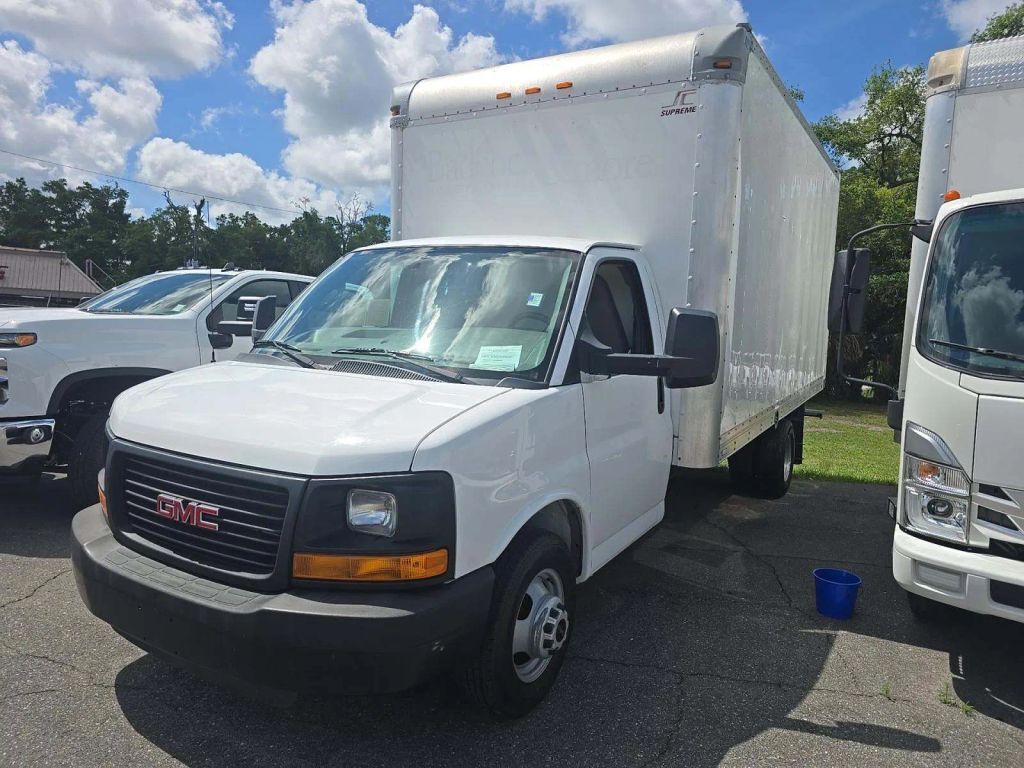 2018 GMC Savana