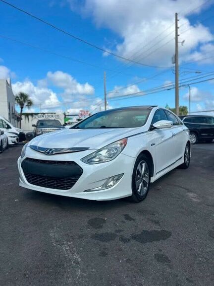 2011 HYUNDAI Sonata
