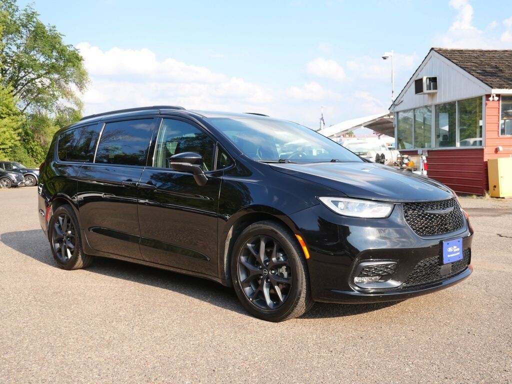 2025 CHRYSLER Pacifica