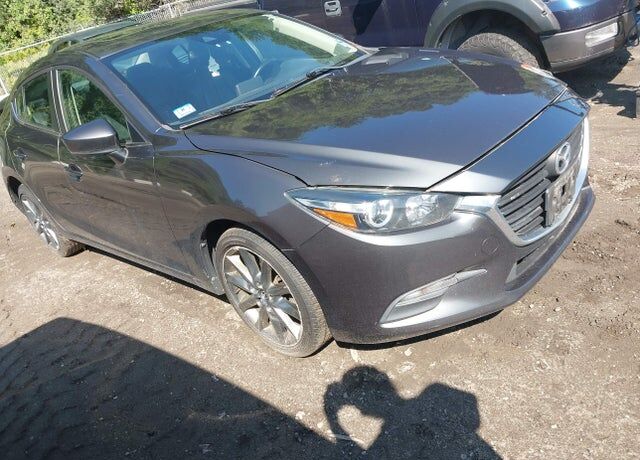 2018 MAZDA Mazda3