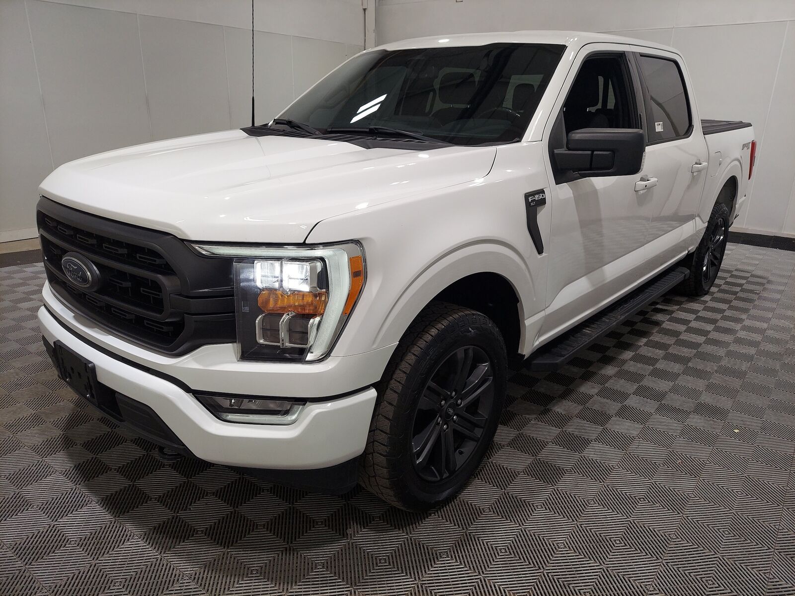 2023 FORD F-150
