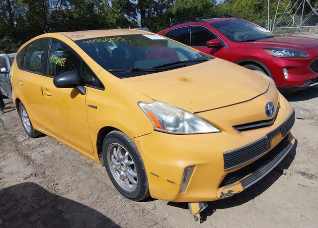 2014 TOYOTA Prius