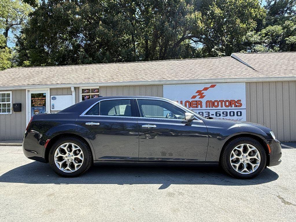 2016 CHRYSLER 300