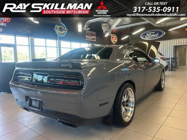 2017 DODGE Challenger