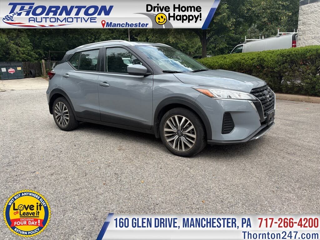 2022 NISSAN Kicks