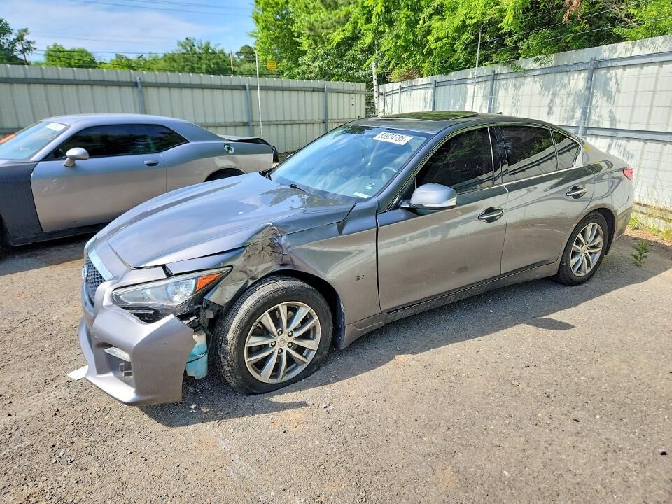 2015 INFINITI Q50