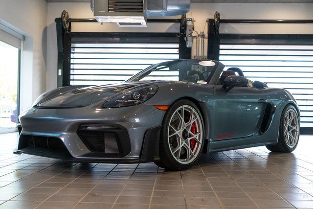 2024 PORSCHE 718