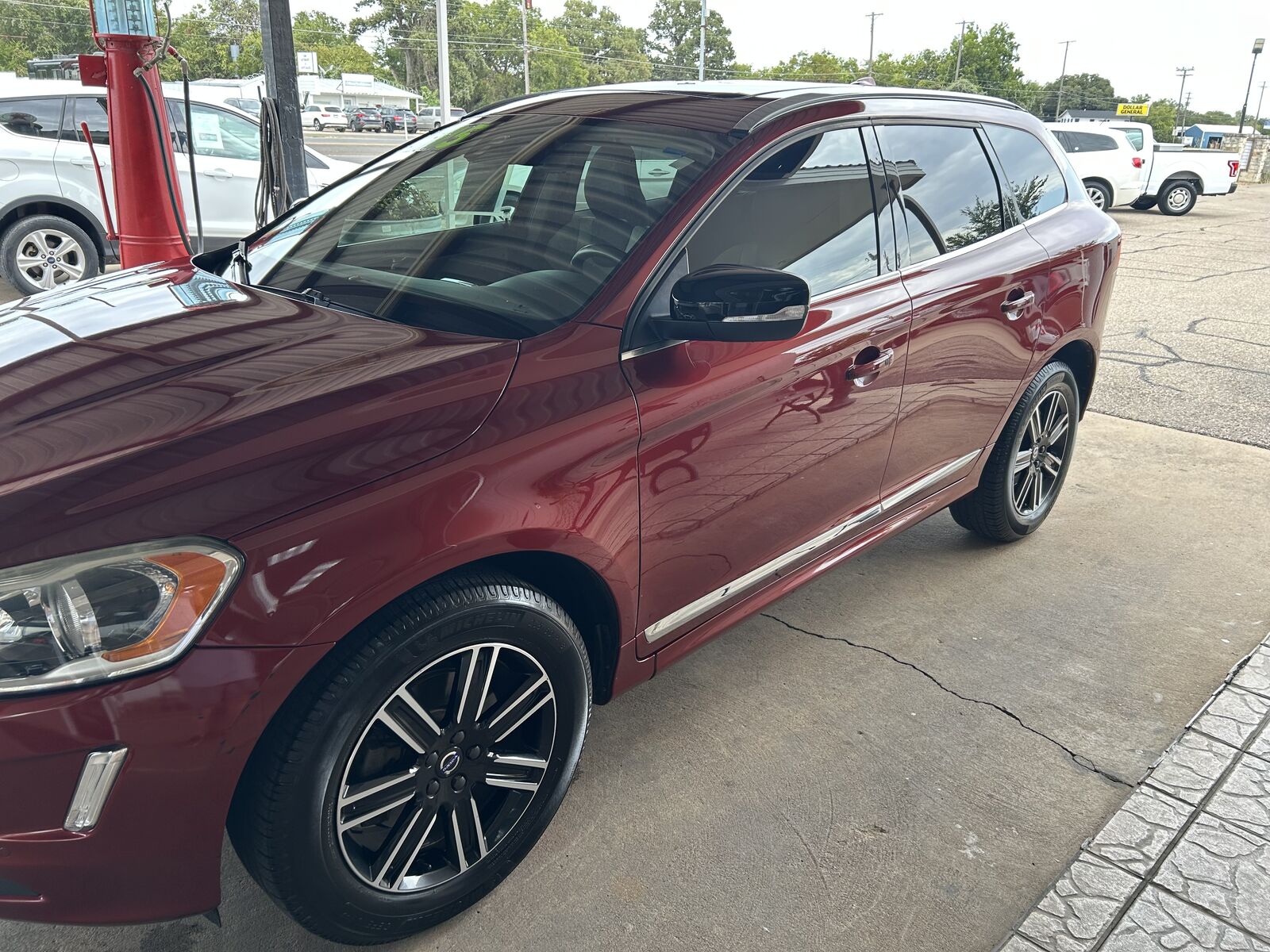 2017 VOLVO XC60