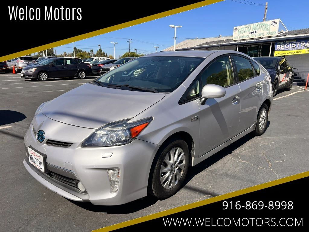 2013 TOYOTA Prius