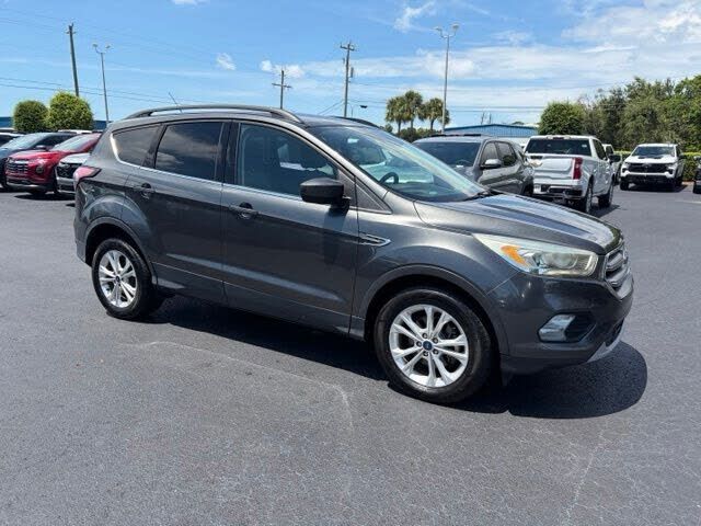 2017 FORD Escape