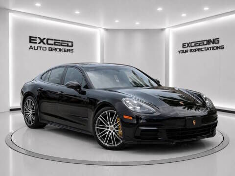 2018 PORSCHE Panamera