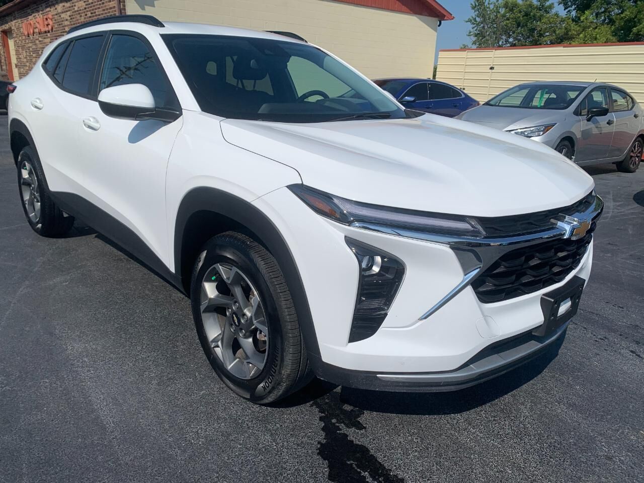 2025 CHEVROLET Trax