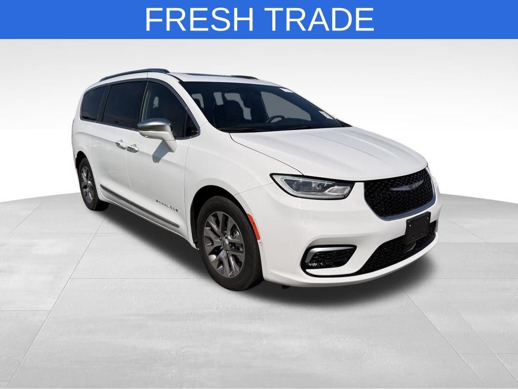 2024 CHRYSLER Pacifica